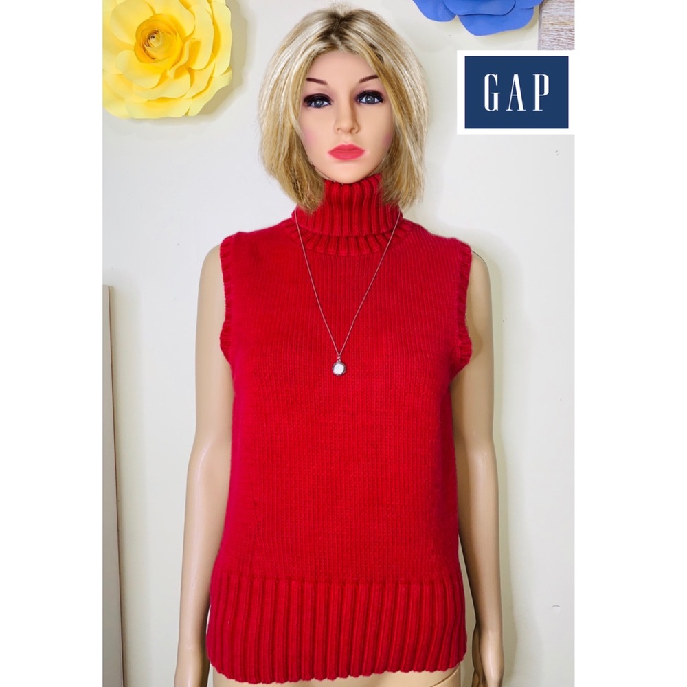 GAP Red Turtleneck Sleeveless Sweater Top